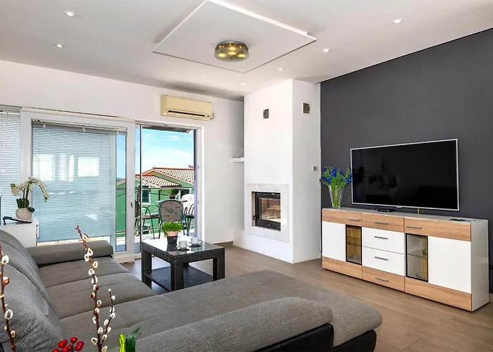 Apartment In Sibenik